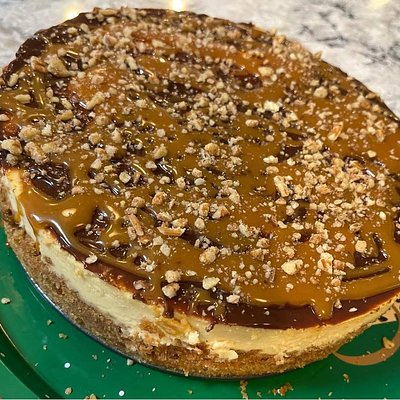 Reese Peanut Butter Cheesecake 