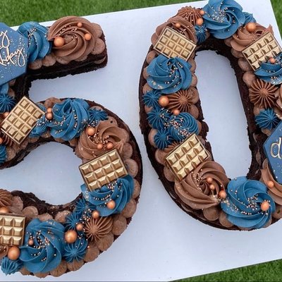 Letter/Number Cakes