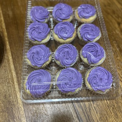 Cupcakes, Standard (Dozen)