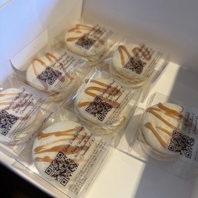 Salted Caramel Macaron