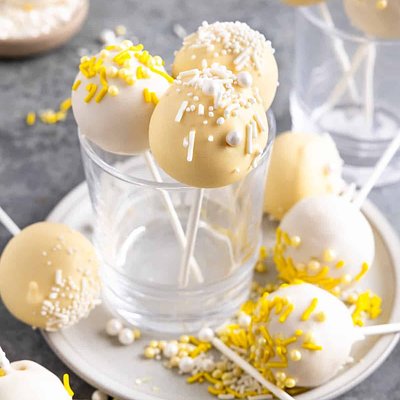 Lemon Cake Pops (6)