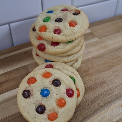 M&M