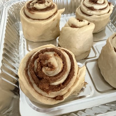 Cinnamon Roll - 4 pcs