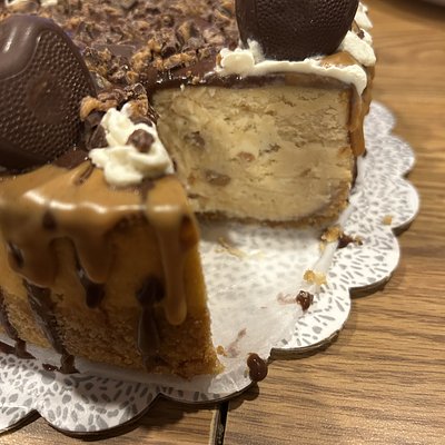 Valentine’s Heart Shaped Peanut Butter Cheesecake 