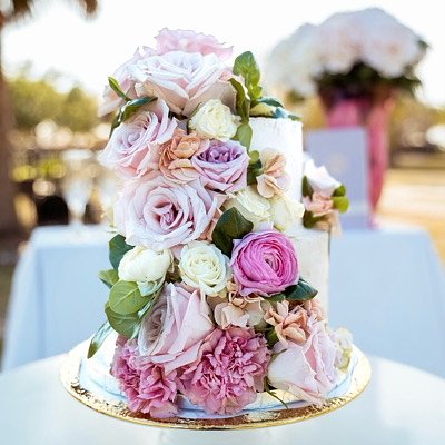 Custom Wedding Cakes 