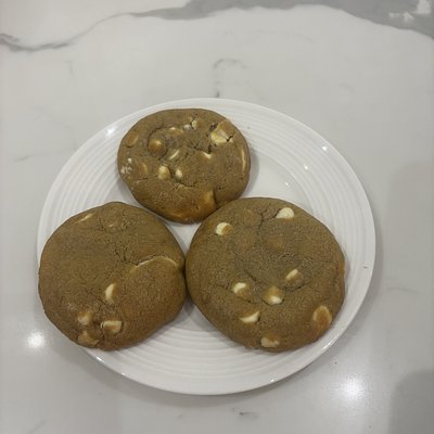 White Chocolate Macadamia Cookies