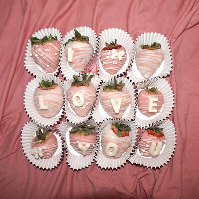 12 strawberries 🍓✨