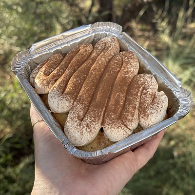 Cafe De Luna Full Cake 