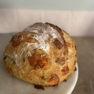 Jalapeño Cheddar Loaf (Boule Or Loaf) 