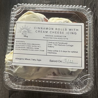 Sourdough Cinnamon Rolls w/ Cream Cheese Frosting (4)