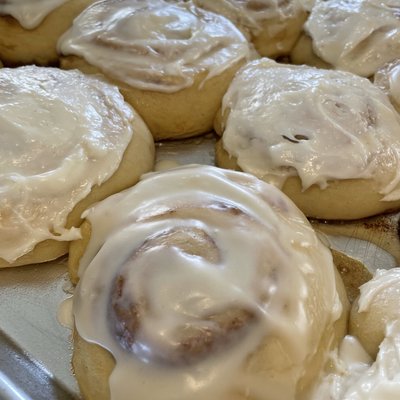 Cinnamon Rolls with Raisins 