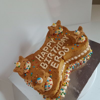 Large Pup Cake 