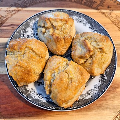 Scones (8) (Choose Flavor)