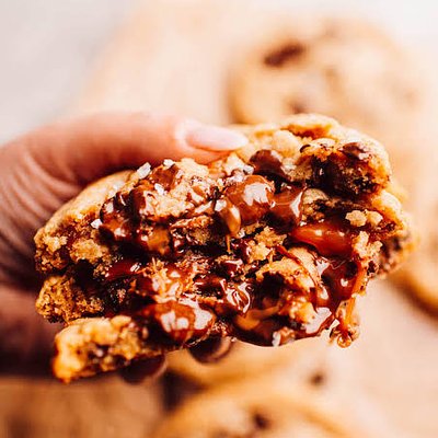 Salted Caramel Chocolate Chip Cookies 
