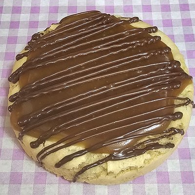 4"  Vanilla Cookie w/ Caramel & Chocolate Drizzle - 5 JUMBO Cookies
