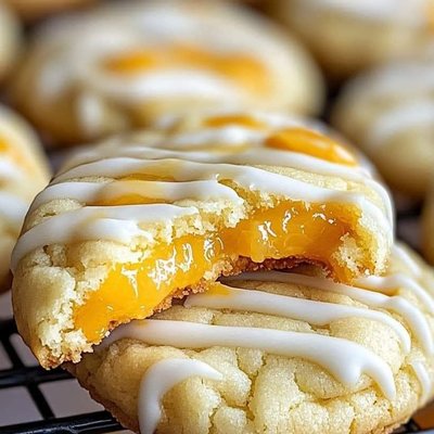 White Chocolate Peach Cookies