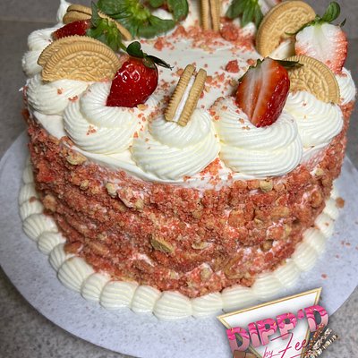 Strawberry Crunch Cake