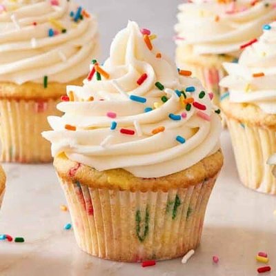 Funfetti Cupcakes 12 Pack 