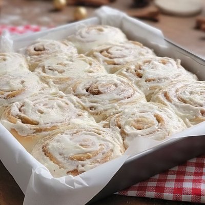 Signature Cinnamon Rolls (4 ct)