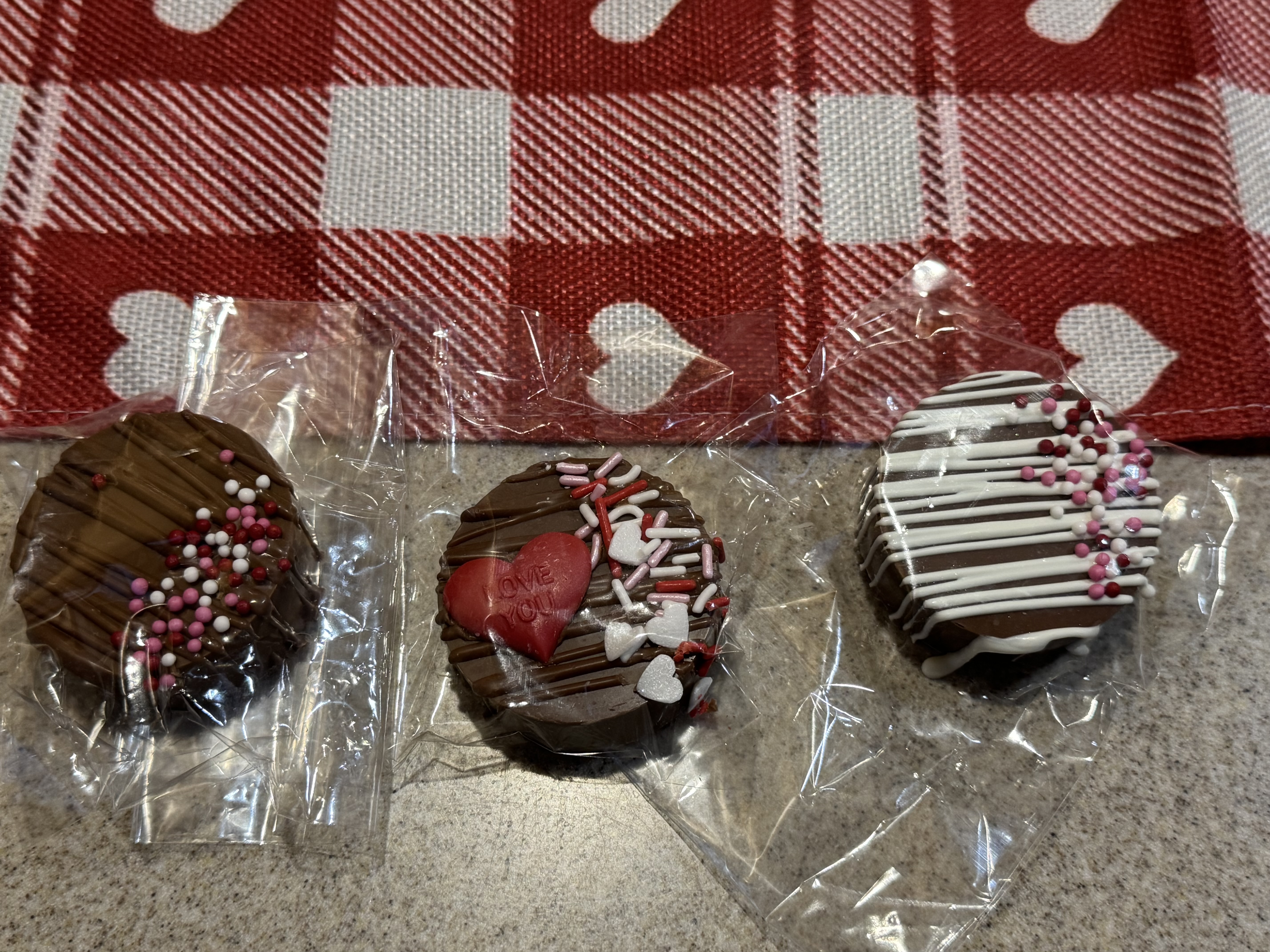Valentine’s Day Oreos