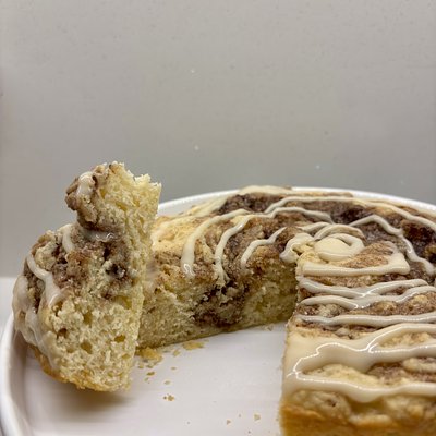 Cinnamon Roll Cake 