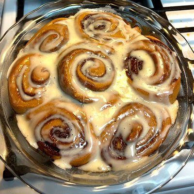 Baked Cinnamon Rolls (12)