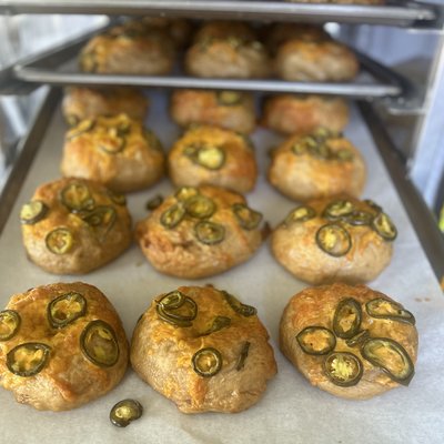 Jalepeno Cheddar Bagels