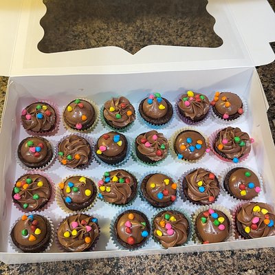 24 Cosmic Brownie Bites