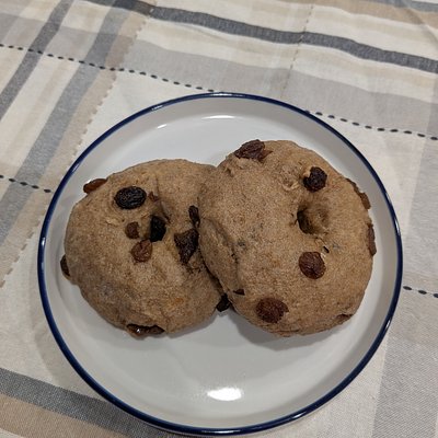 Cinnamon Raisin Bagels (6)