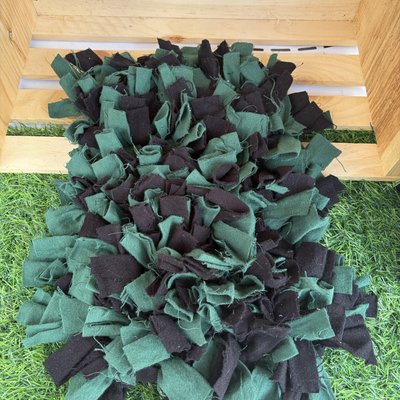 Handmade Snuffle Mat Green & Black