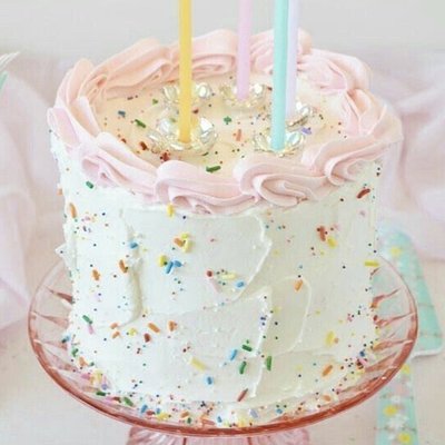 Vanilla Cake With Vanilla Buttercream 
