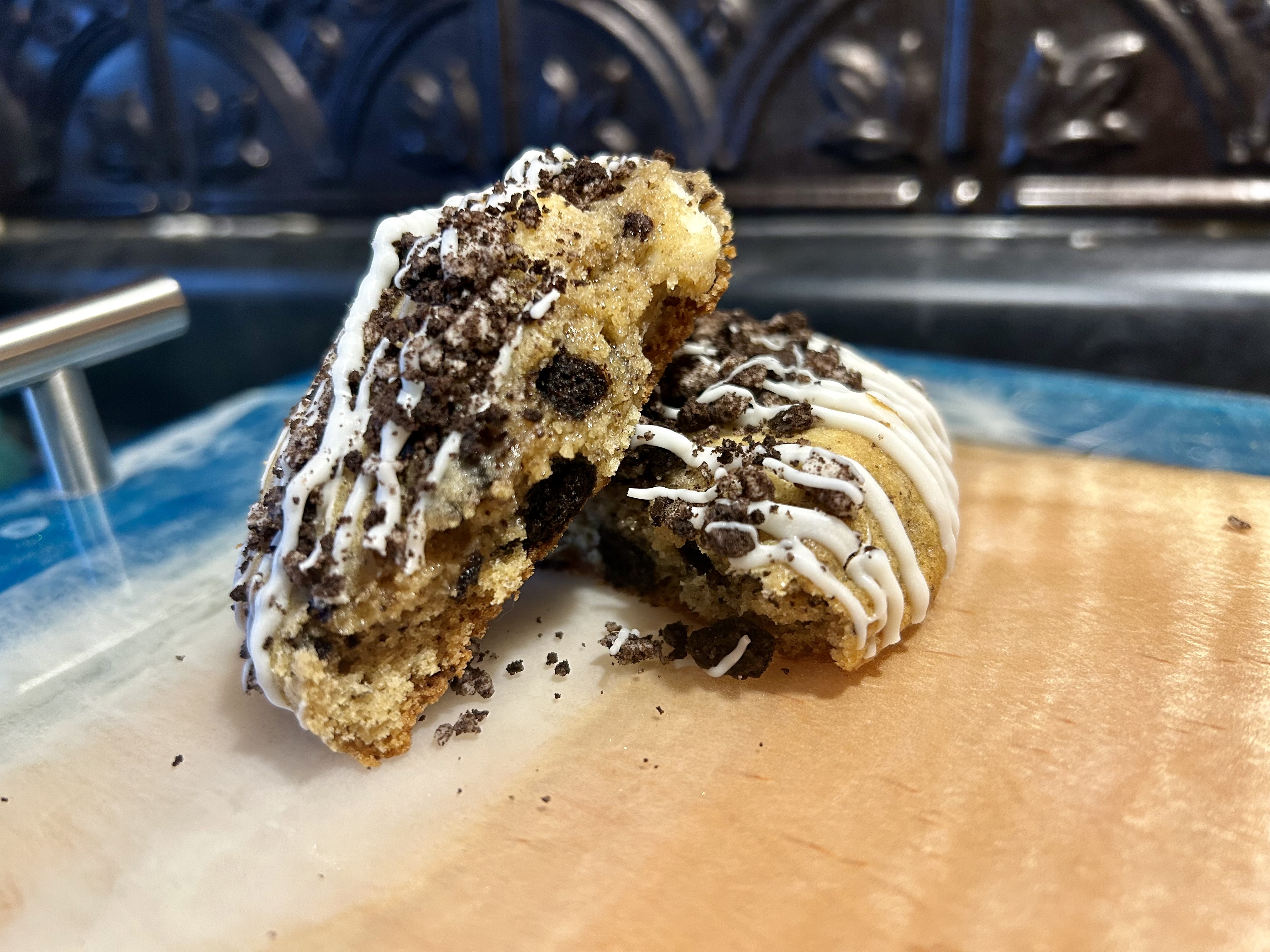 Gourmet Cookies & Cream Cookie