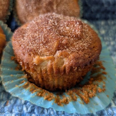 Cinnamon Sugar Apple Muffins 