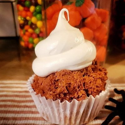  6 Jumbo Pumpkin Muffins /Cream Cheese Frosting 