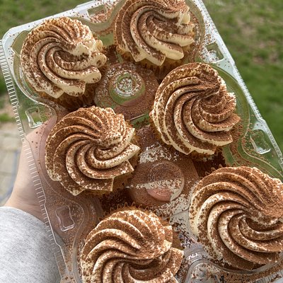 12 - Tiramisu Cupcakes