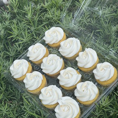 Classic Rum Cupcakes 