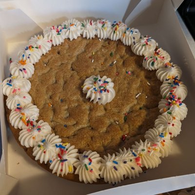 9" Cookie Cake (Serves 8-12)