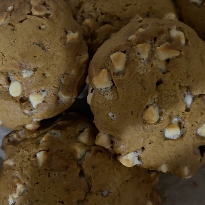 White Chocolate Pumpkin Cookie 