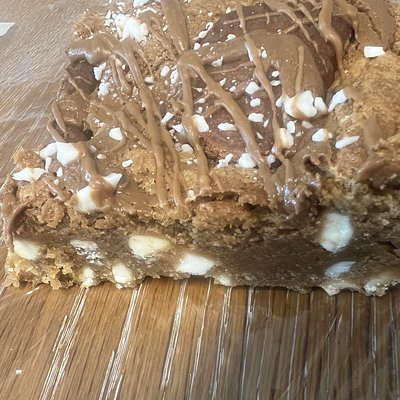 Biscoff Blondie 