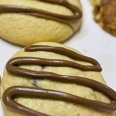 Nutella Stuffed Chocolate Chip Cookie 