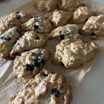 Blueberry Scones w/ Lemon Glaze