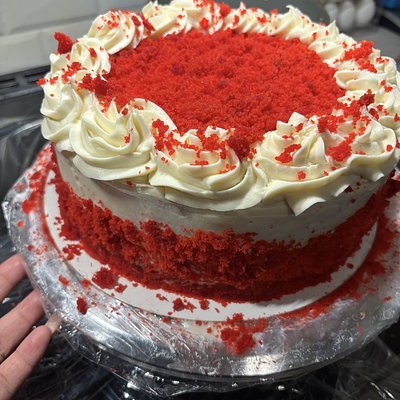 Red Velvet Cake With Cake Crumbs & Extra Icing 