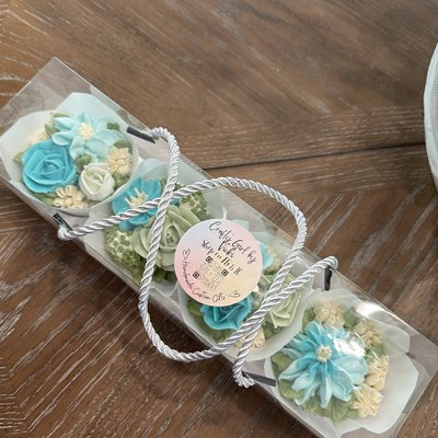 Box Of 4cupcake Blooms