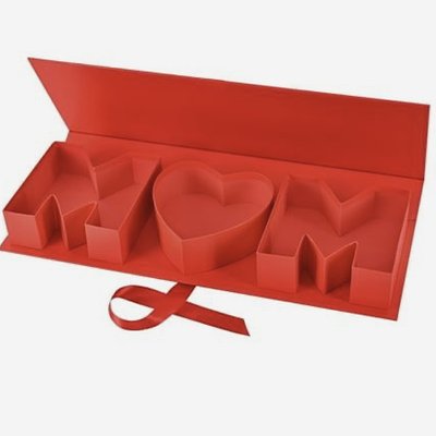 MOM Box- Berries & Roses