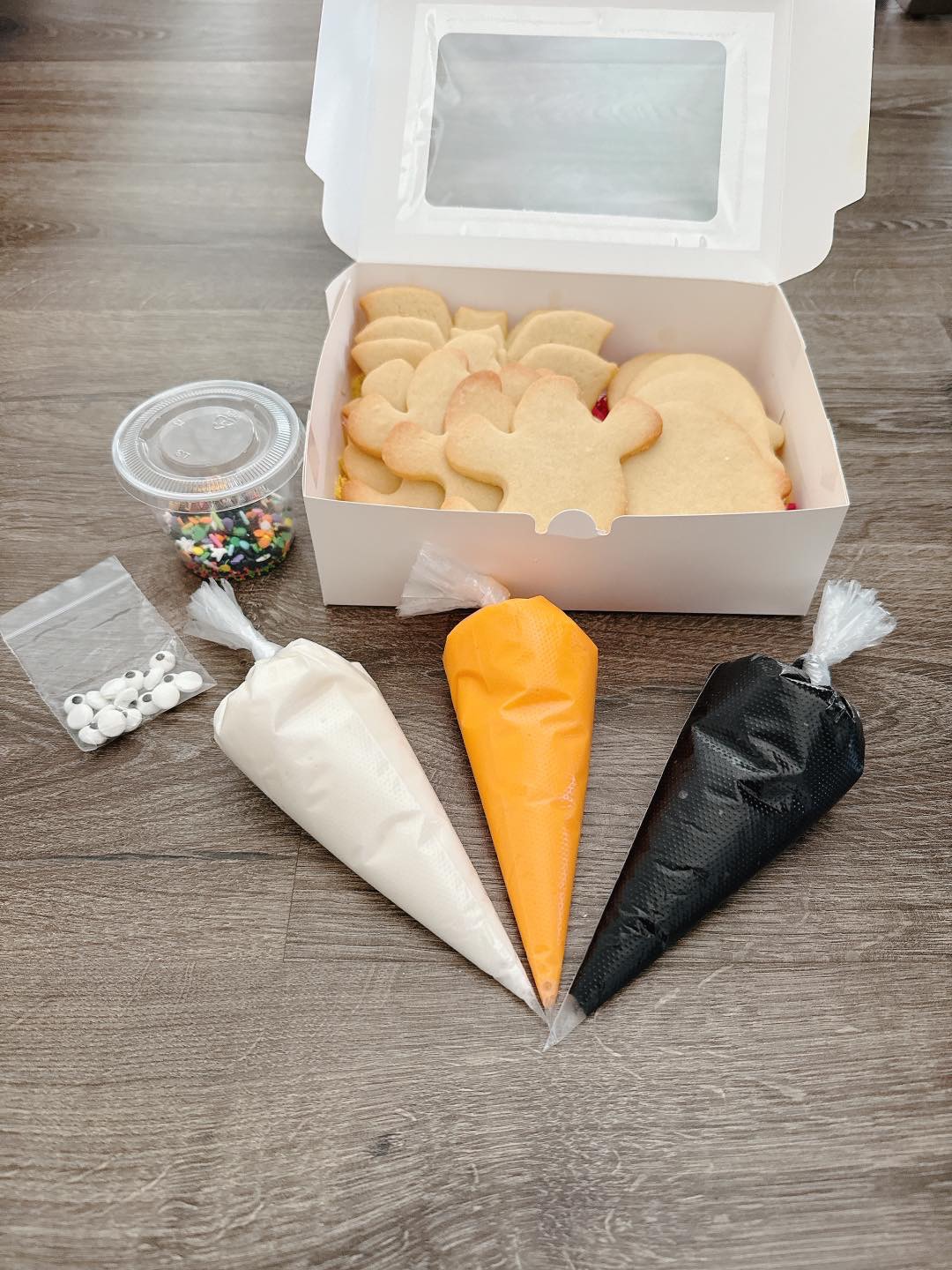 Decorate Your Own Cooki Box