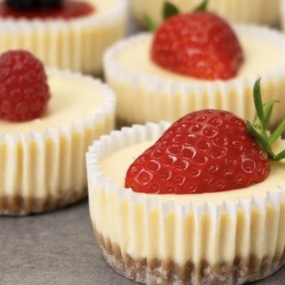 1 dz Mini Cheesecake Rounds