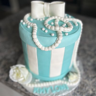 Single/3 Layer Tall Cakes 