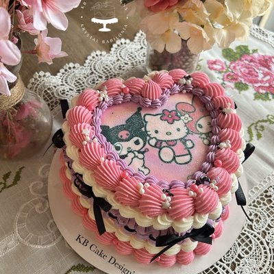 Hello kitty+Kuromi Heart Cake (12+Servings )