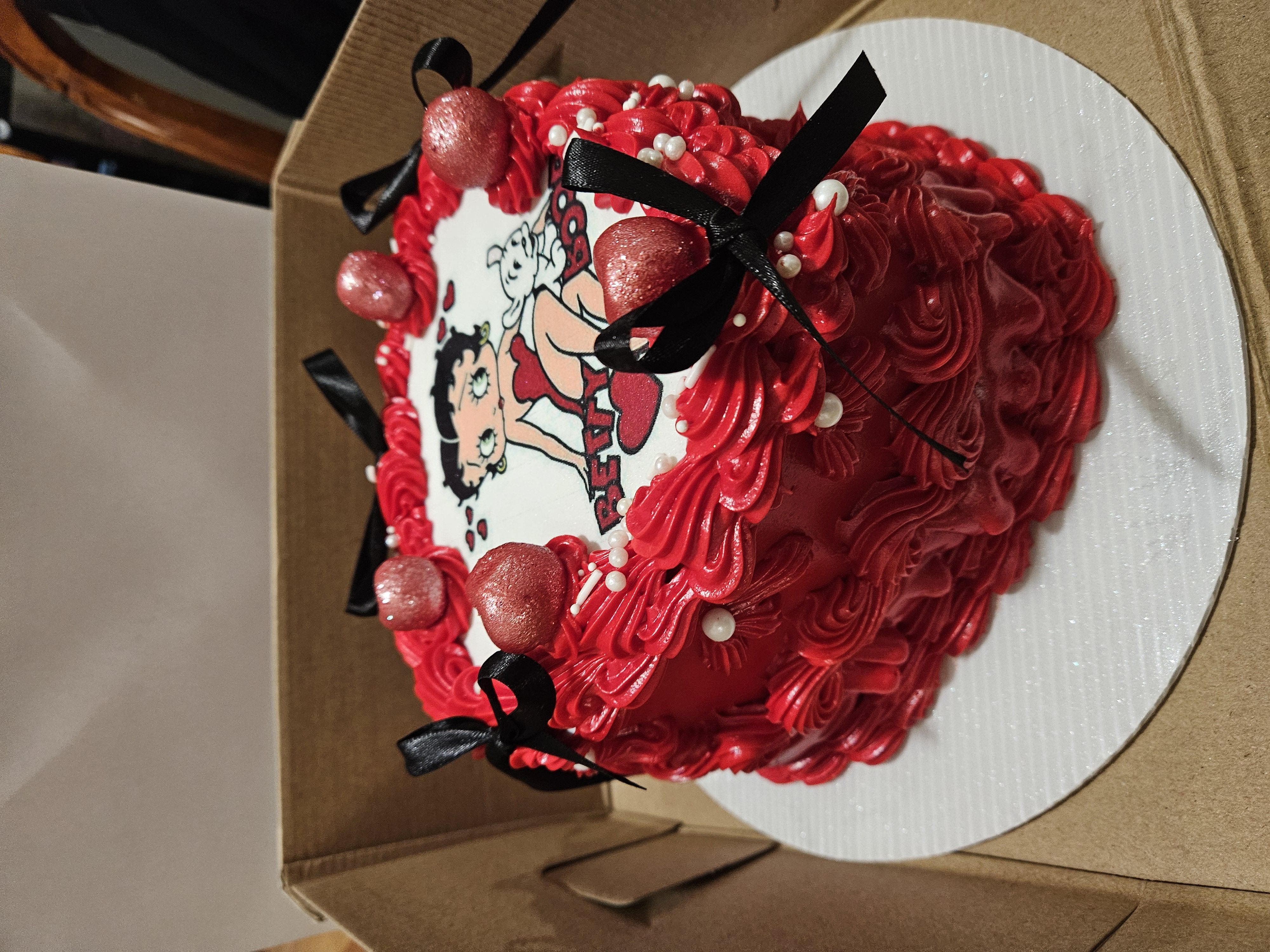 12in Heart Cake With Image