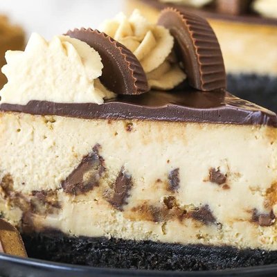 Reese’s Cheesecake Slice